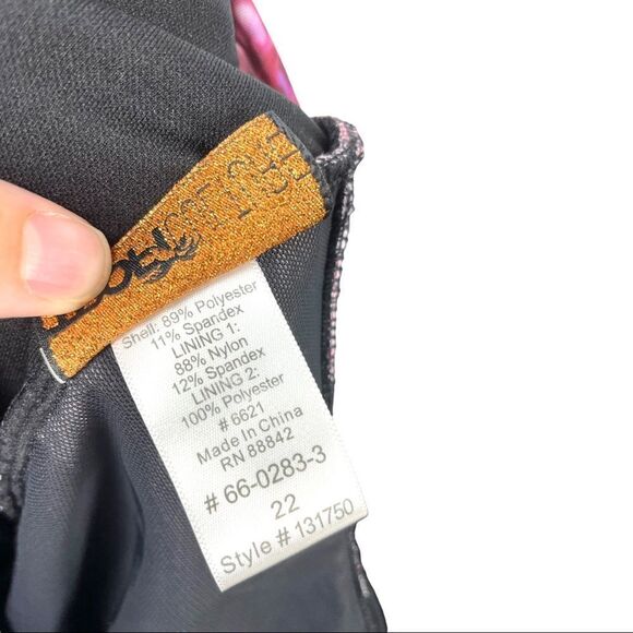 Tropiculture Sweetheart Crossover Tummy Control Sphinx Pink Print One Piece US22 - Picture 5 of 9